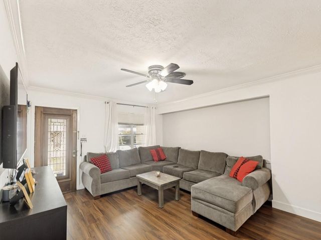 124 Bluebird Lane, Pasadena, TX 77502