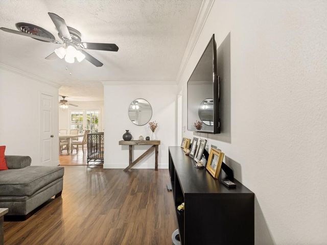 124 Bluebird Lane, Pasadena, TX 77502