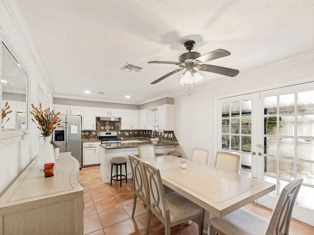 124 Bluebird Lane, Pasadena, TX 77502