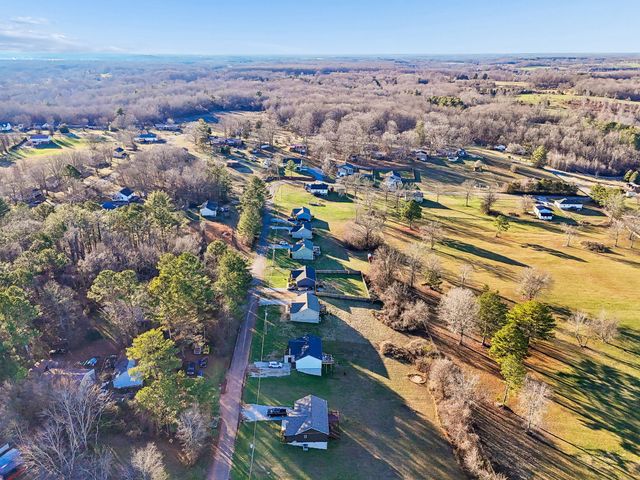 142 Pine Ave, Morrison, TN 37357