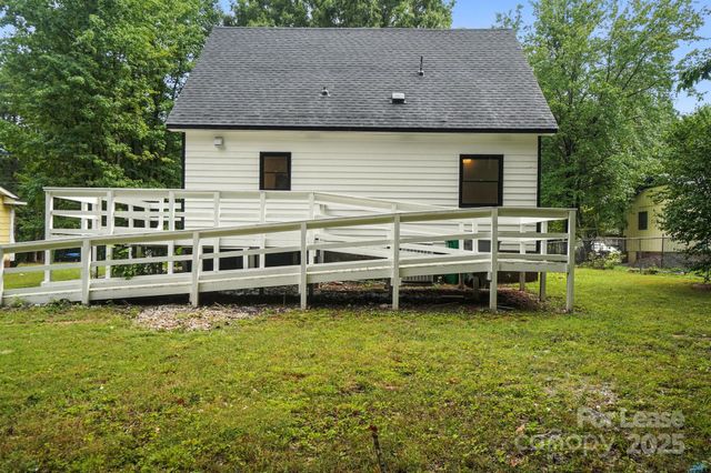 3921 Lake Road, Charlotte, NC 28269