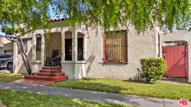 5415 Westhaven Street, Los Angeles, CA 90016