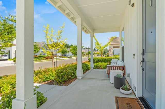 2238 5th Ave, Sacramento, CA 95818