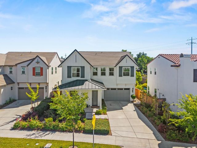 2238 5th Ave, Sacramento, CA 95818