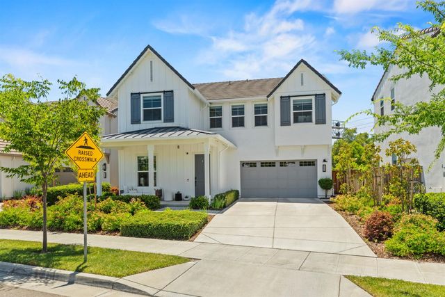 2238 5th Ave, Sacramento, CA 95818