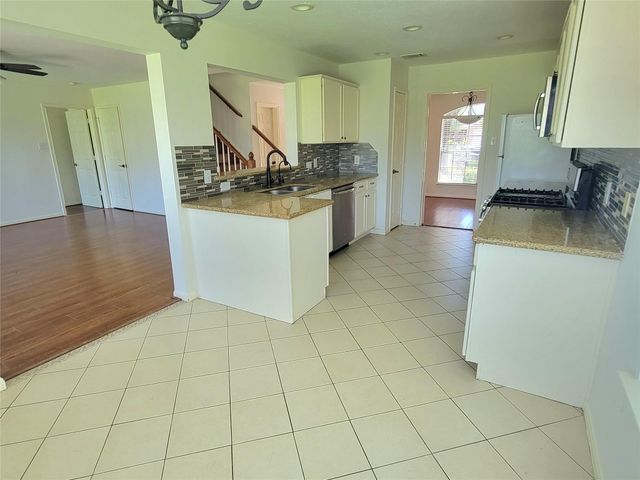 5715 Black Canyon Court, Sugar Land, TX 77479