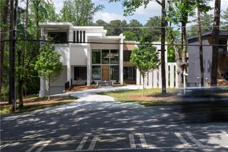 2650 Fairoaks Road, Decatur, GA 30033