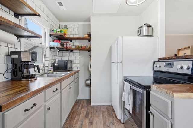 10005 E Empire Ave, Spokane, WA 99206