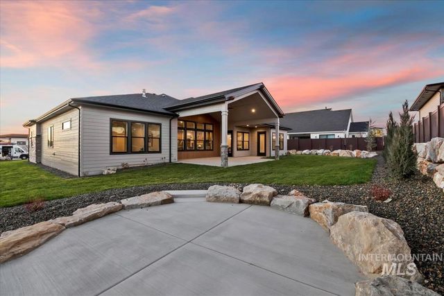 3460 N Costa Madera Way, Star, ID 83669