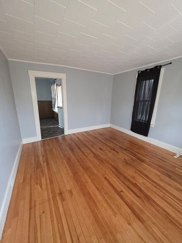 205 Woodland St, Fitchburg, MA 01420