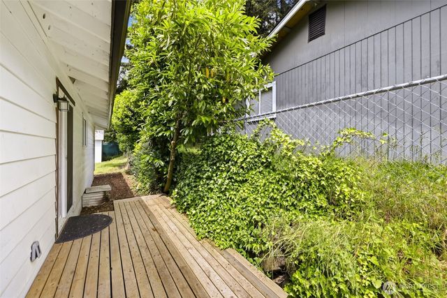 2101 E 60th Street, Tacoma, WA 98404