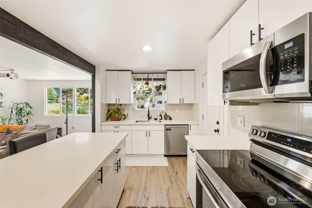 2101 E 60th Street, Tacoma, WA 98404
