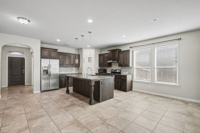 613 Dunster Lane, Saginaw, TX 76131