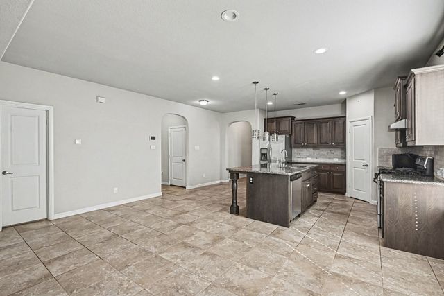 613 Dunster Lane, Saginaw, TX 76131