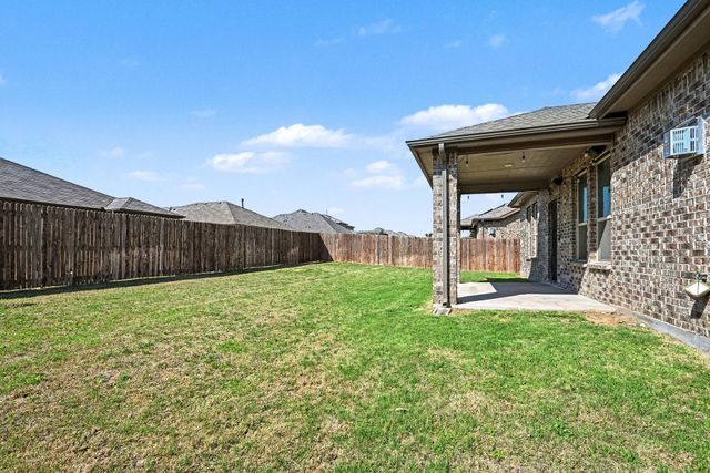 613 Dunster Lane, Saginaw, TX 76131