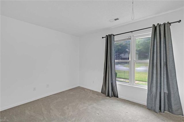 46 Hard Wood DR, Hampton, VA 23666