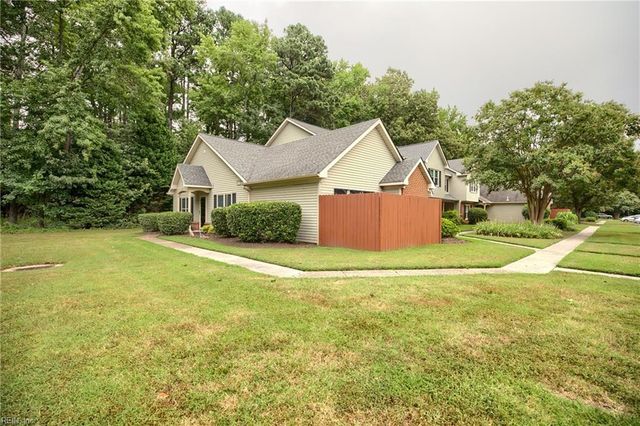 46 Hard Wood DR, Hampton, VA 23666