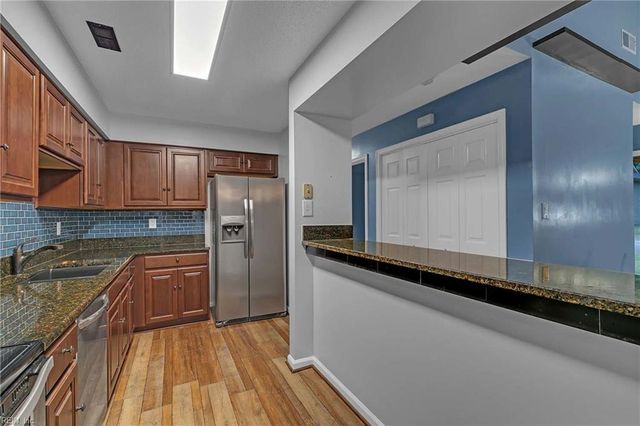 46 Hard Wood DR, Hampton, VA 23666