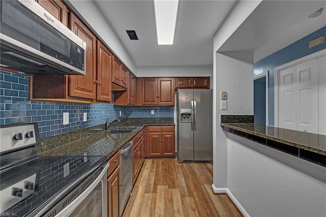46 Hard Wood DR, Hampton, VA 23666