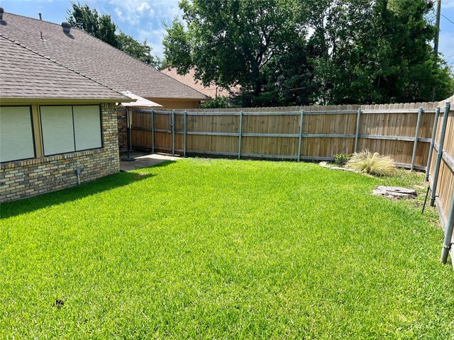 113 Beltwoods Drive, Desoto, TX 75115