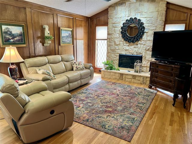 113 Beltwoods Drive, Desoto, TX 75115