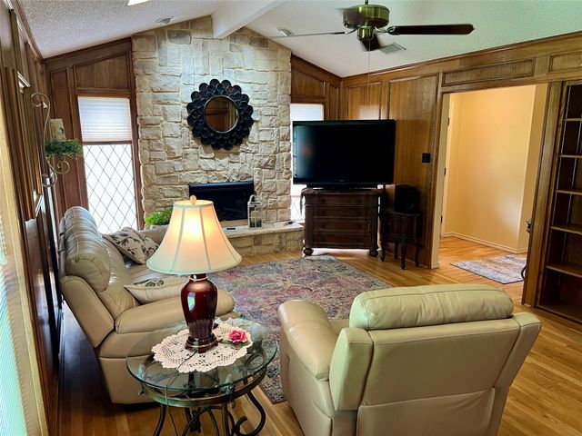 113 Beltwoods Drive, Desoto, TX 75115