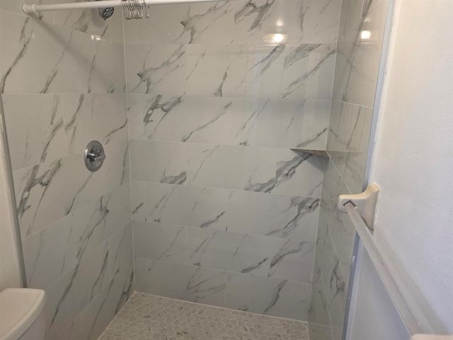 170 SE 7th Street SE 301, Deerfield Beach, FL 33441