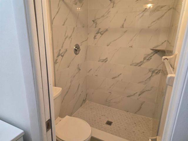 170 SE 7th Street SE 301, Deerfield Beach, FL 33441