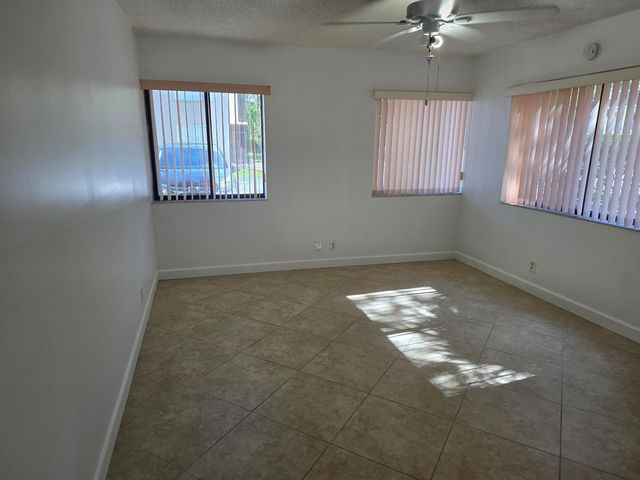 170 SE 7th Street SE 301, Deerfield Beach, FL 33441