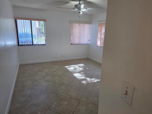 170 SE 7th Street SE 301, Deerfield Beach, FL 33441