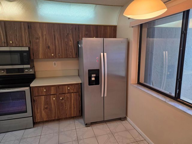 170 SE 7th Street SE 301, Deerfield Beach, FL 33441
