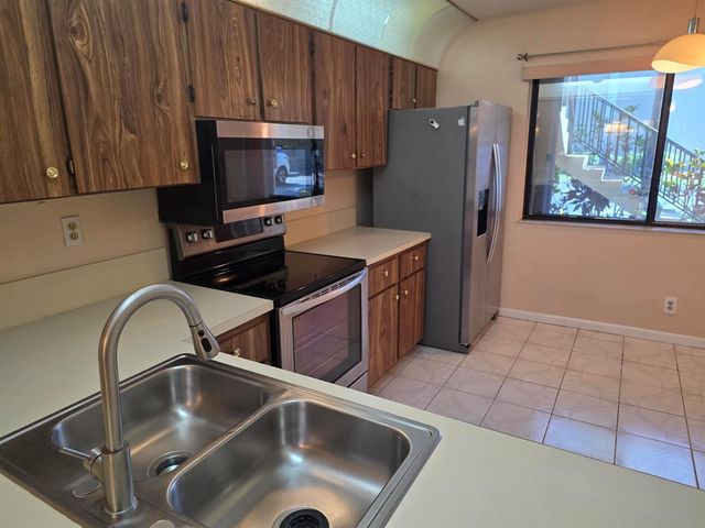 170 SE 7th Street SE 301, Deerfield Beach, FL 33441