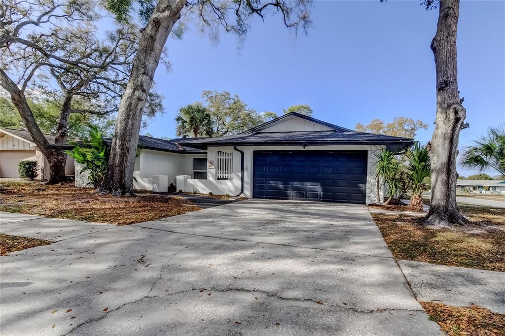 Image 5 of property listing at 101 NESTLEBRANCH DRIVE, Safety Harbor, FL 34695
