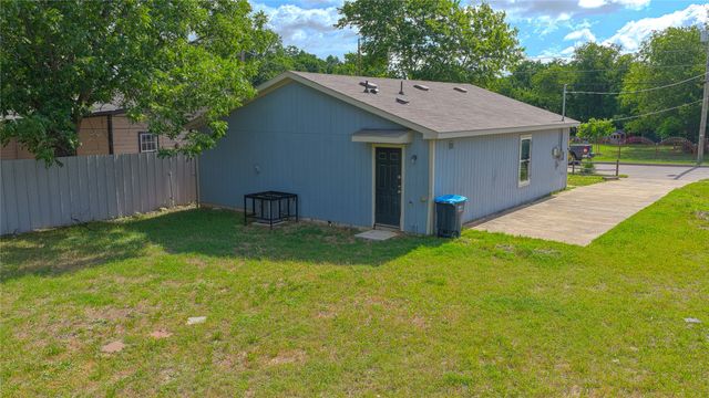 3128 Bright Street, Fort Worth, TX 76105