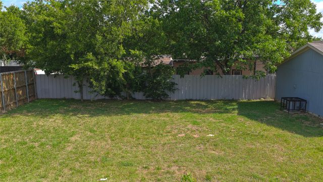 3128 Bright Street, Fort Worth, TX 76105