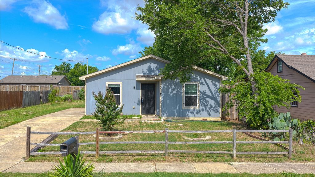 3128 Bright Street, Fort Worth, TX 76105