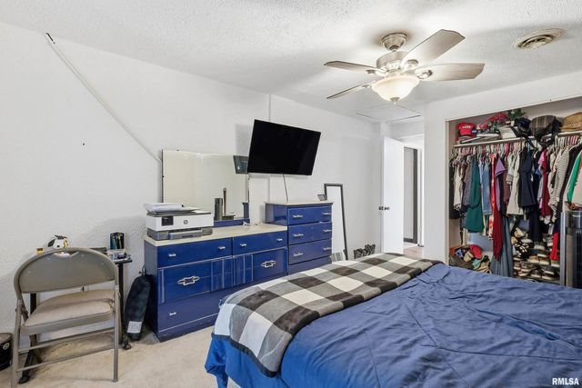 1218 14TH Street, Silvis, IL 61282