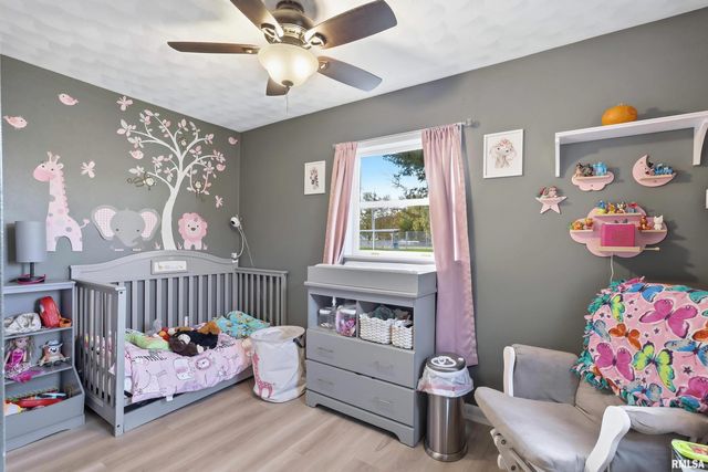 1218 14TH Street, Silvis, IL 61282