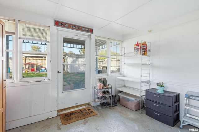 1218 14TH Street, Silvis, IL 61282