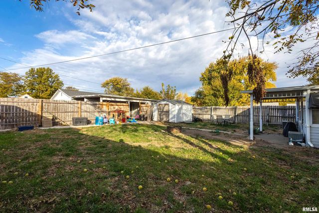 1218 14TH Street, Silvis, IL 61282