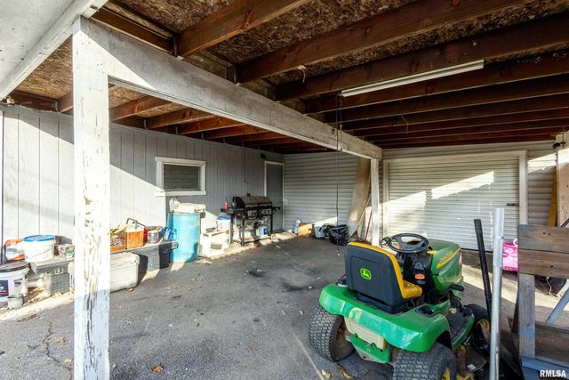 1218 14TH Street, Silvis, IL 61282