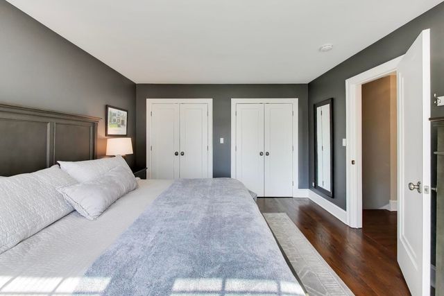 527 E Mayfair Road, Arlington Heights, IL 60005