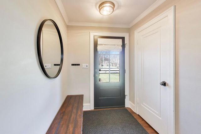 527 E Mayfair Road, Arlington Heights, IL 60005