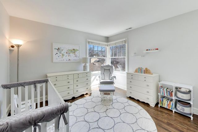 527 E Mayfair Road, Arlington Heights, IL 60005