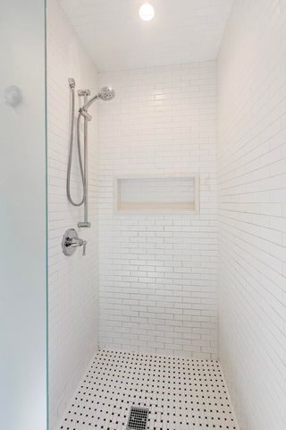 527 E Mayfair Road, Arlington Heights, IL 60005