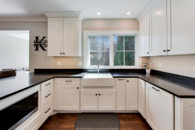 527 E Mayfair Road, Arlington Heights, IL 60005