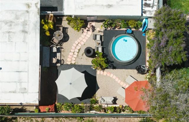 220 Knox, Costa Mesa, CA 92627