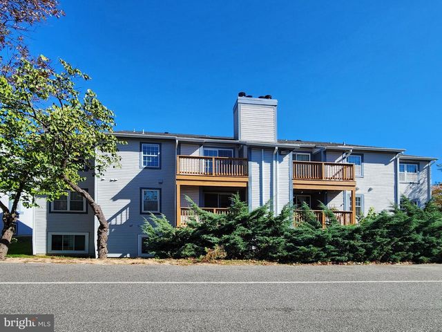 6923 VICTORIA DR #K, Alexandria, VA 22310