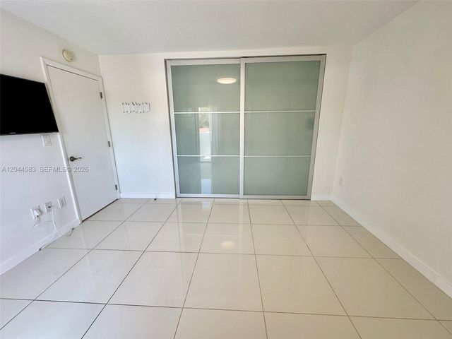 411 SW 37th Ave 3D, Miami, FL 33135