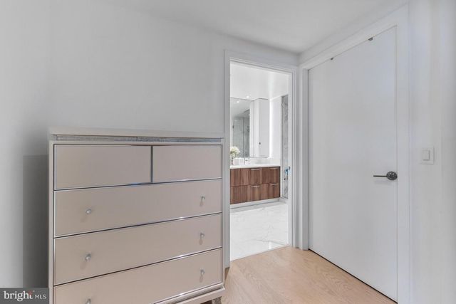 1650 SILVER HILL DR #1002, Mclean, VA 22102